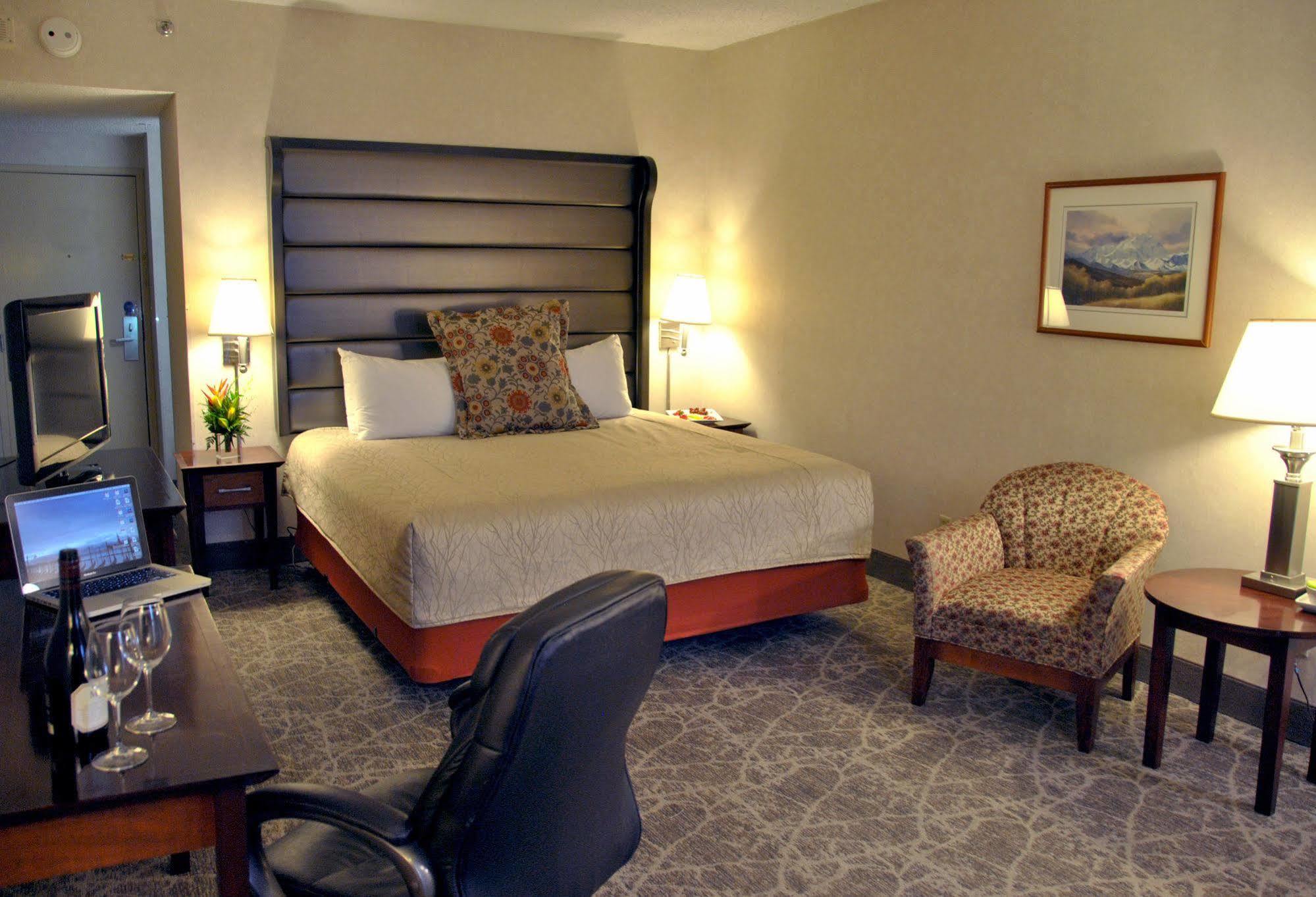 Westmark Anchorage Hotel Экстерьер фото